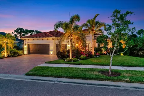 12662 Harney St, Venice, FL 34293