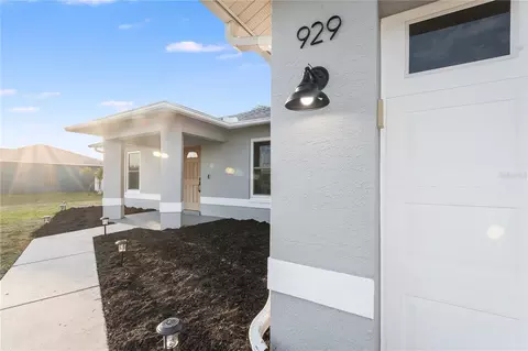 929 SW 37th Ln, Cape Coral, FL 33914