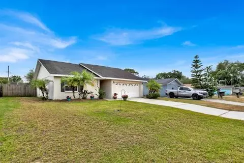 3733 Feather Dr, Lakeland, FL 33812