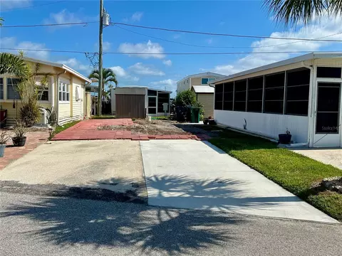 25 Montego Dr, Palmetto, FL 34221