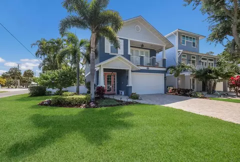 4607 2nd Ave, Holmes Beach, FL 34217