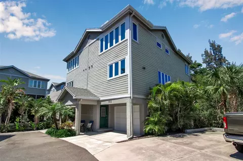 511 Forest Way, Longboat Key, FL 34228