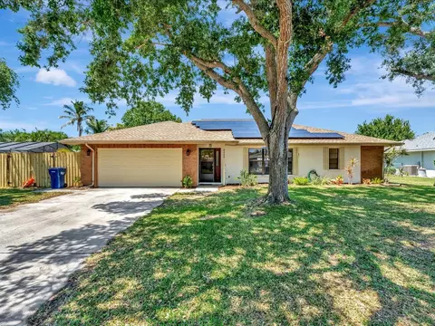 8408 NW 13th Ave, Bradenton, FL 34209