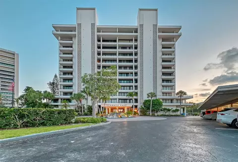 5300 Ocean Blvd #803, Sarasota, FL 34242