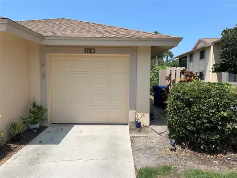 2210 Parklake Pt #F-5, Venice, FL 34293