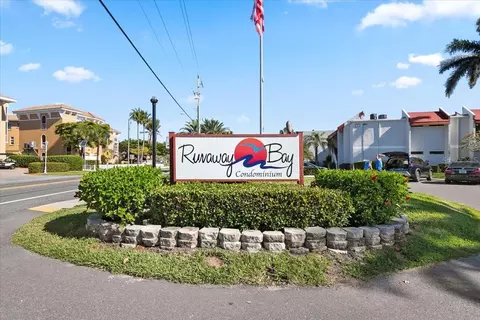 1801 Gulf Dr N #203, Bradenton Beach, FL 34217