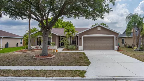 4210 Donnington Dr, Parrish, FL 34219