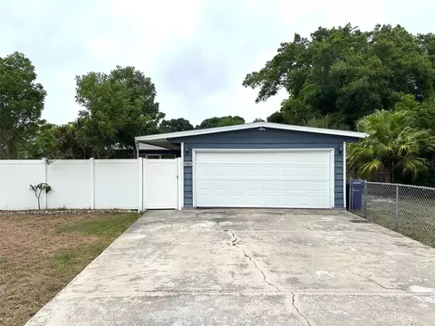 2215 Shawnee St, Sarasota, FL 34231