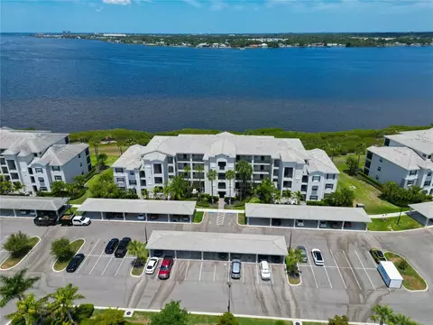1020 Tidewater Shores Loop #208, Bradenton, FL 34208