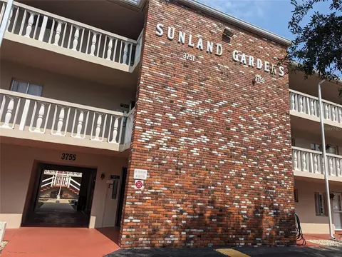 3755 S School Ave #40, Sarasota, FL 34239