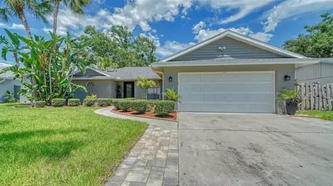 2453 Briar Oak Cir, Sarasota, FL 34232