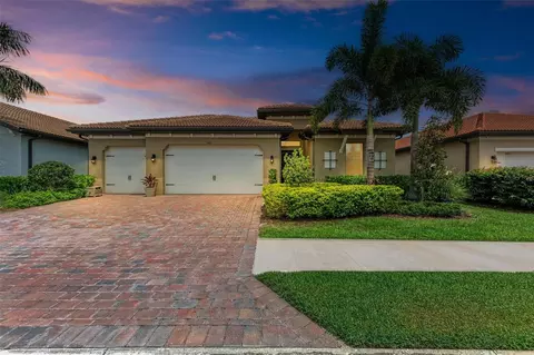 172 Ventosa Pl, Nokomis, FL 34275
