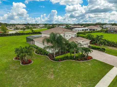 4760 Vasca Dr, Sarasota, FL 34240