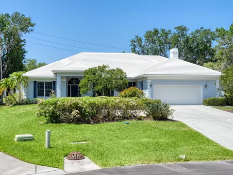 5127 Kestral Park Pl, Sarasota, FL 34231