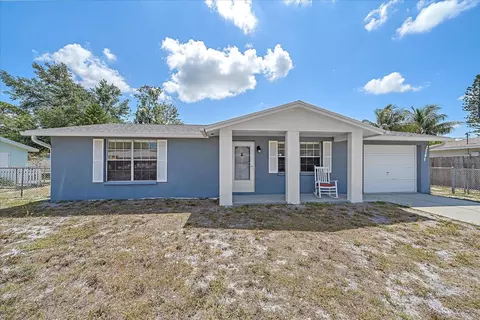 3304 Island Date Cir, Sarasota, FL 34232