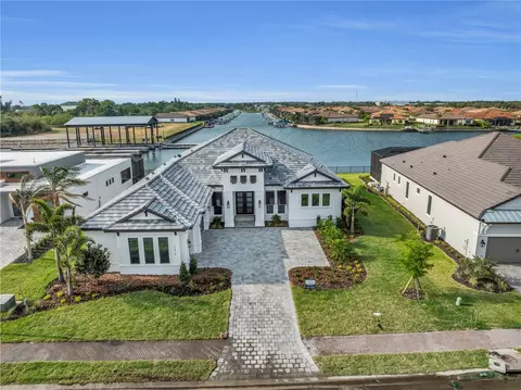 1614 4th St E, Palmetto, FL 34221