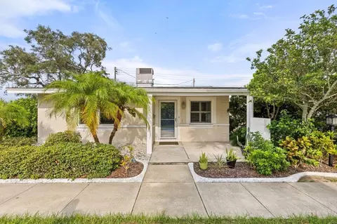 1620 Council Dr, Sun City Center, FL 33573
