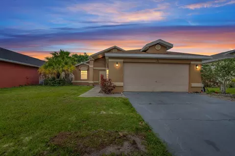 220 Bay Head Dr, Kissimmee, FL 34743