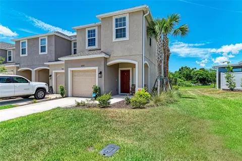 8597 Lunar Skye St, Sarasota, FL 34241