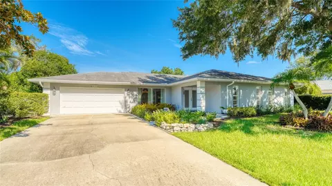 8122 Timber Lake Ln, Sarasota, FL 34243