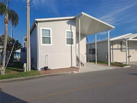 2 S Port Dr, Venice, FL 34285