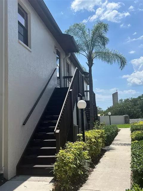 2820 74th St W #2174, Bradenton, FL 34209