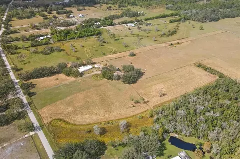 1 Singletary Rd, Myakka City, FL 34251