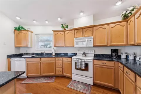 Kitchen - 16361 Stringfellow Rd, Bokeelia, FL 33922 photo 3 of 4