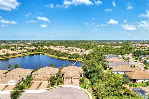 21601 Avon Park Ct, Venice, FL 34293