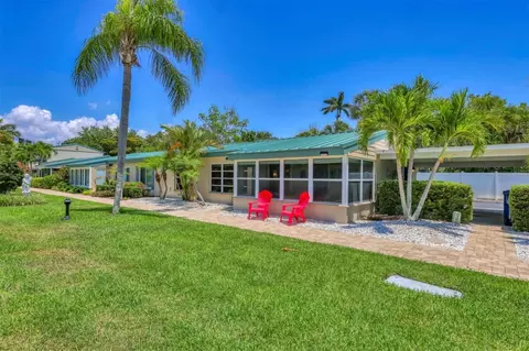 5860 Midnight Pass Rd #11, Sarasota, FL 34242
