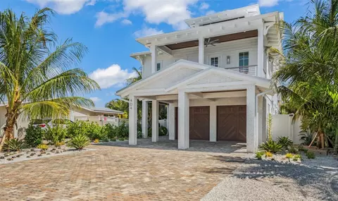 404 N Shore Dr, Anna Maria, FL 34216
