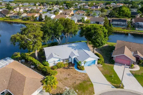 913 48th Street Cir E, Bradenton, FL 34208