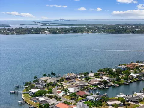 912 Arlington Rd, Palmetto, FL 34221