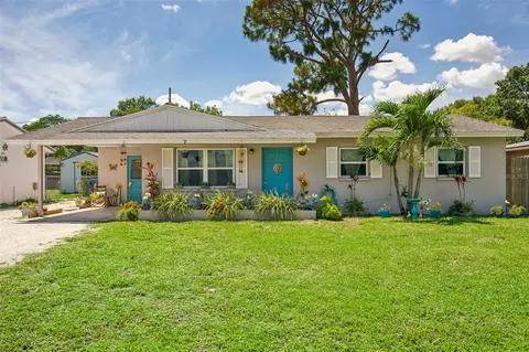 2526 Stratford Dr, Sarasota, FL 34232
