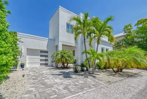 1691 Devonshire Ln, Sarasota, FL 34236