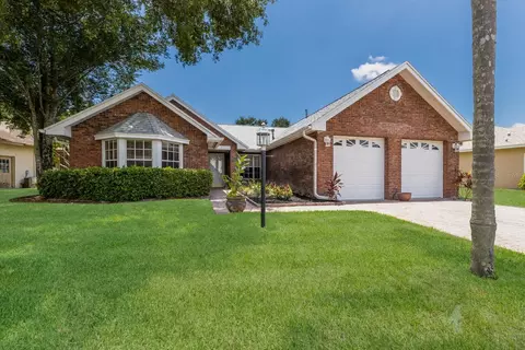 7304 43rd St E, Sarasota, FL 34243