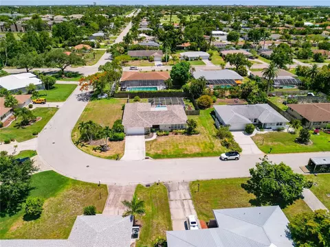 1592 E Covington Cir, Fort Myers, FL 33919