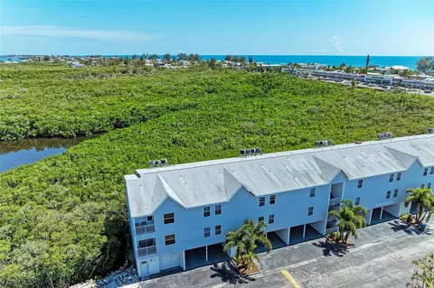 3607 E Bay Dr #202, Holmes Beach, FL 34217