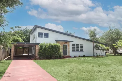 17 N Washington Ave, Apopka, FL 32703