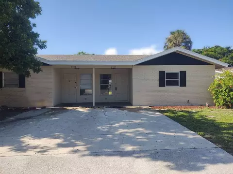 2308 Flamingo Blvd, Bradenton, FL 34207