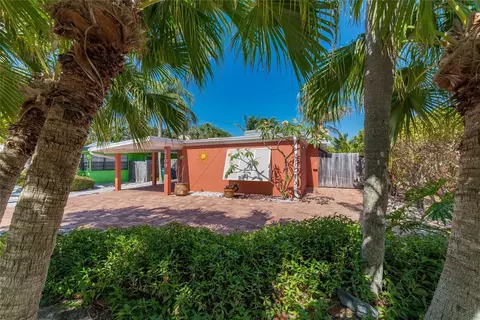 2109 Avenue B, Bradenton Beach, FL 34217