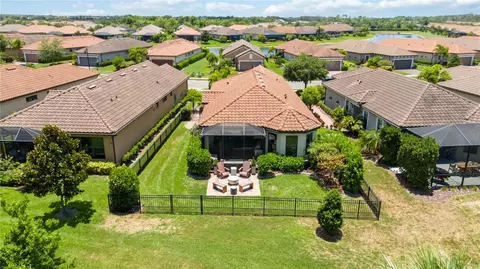 10339 Highland Park Pl, Palmetto, FL 34221