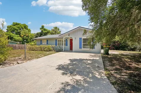 2452 Walker Cir, Sarasota, FL 34234