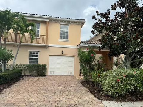 7636 Bergamo Ave, Sarasota, FL 34238