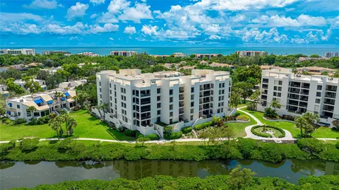 1930 Harbourside Dr #155, Longboat Key, FL 34228