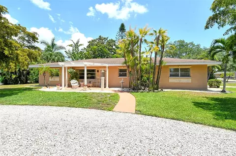 3225 Duncan Way, Sarasota, FL 34239
