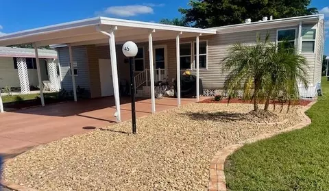 5707 45th St E #45, Bradenton, FL 34203