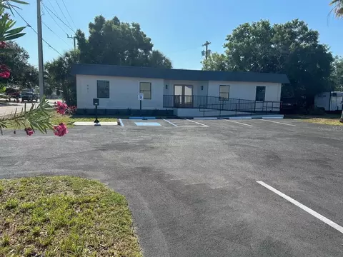 801 9th St W, Bradenton, FL 34205