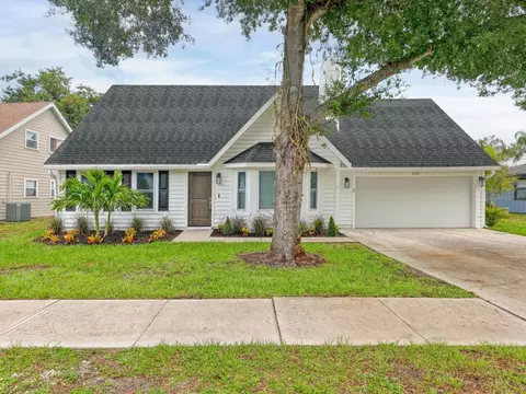 4038 Lancaster Dr, Sarasota, FL 34241