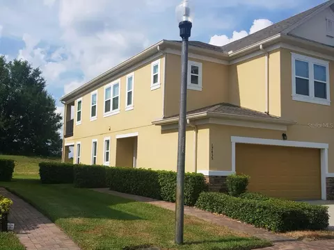 17435 Chateau Pine Way, Clermont, FL 34711